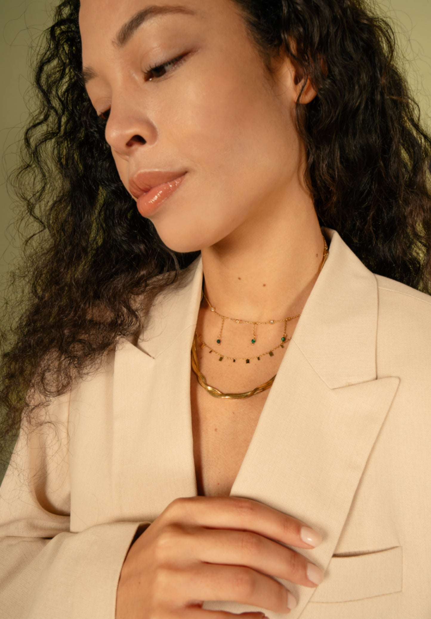 Pearl necklace and Moa rhinestones