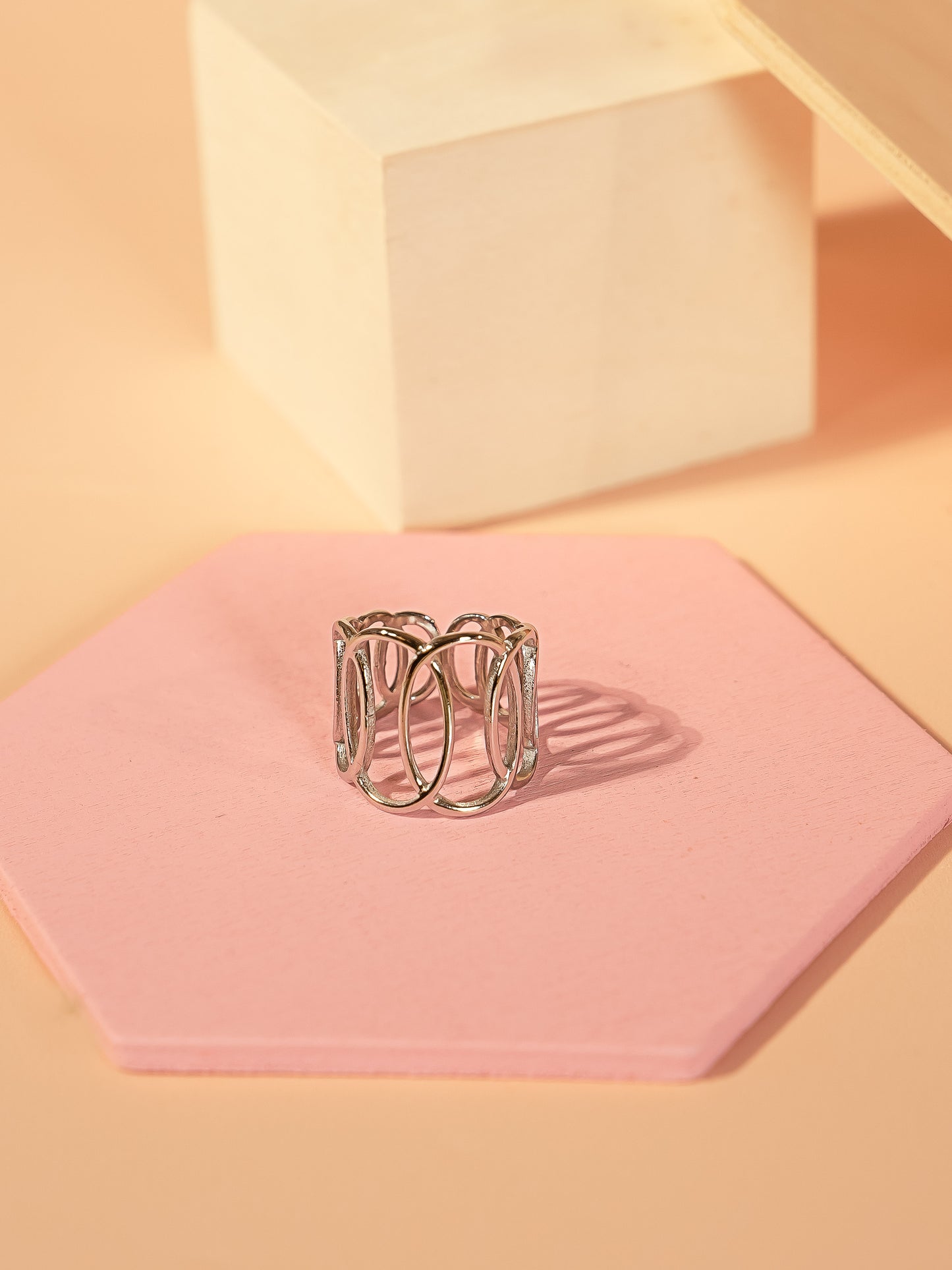 EFIA Circle Circle Ring