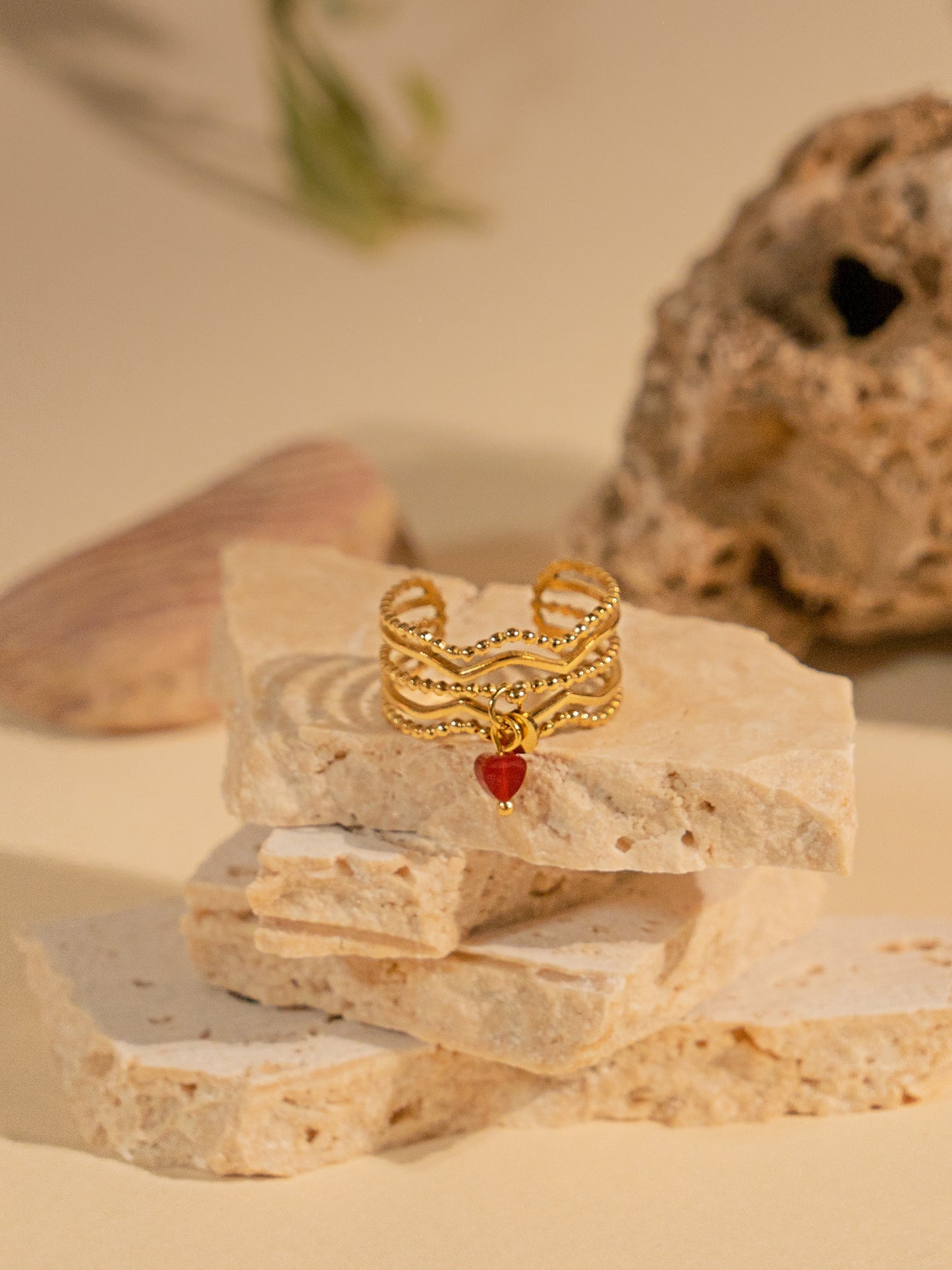 Multi-chaînes ring with stone heart ayo