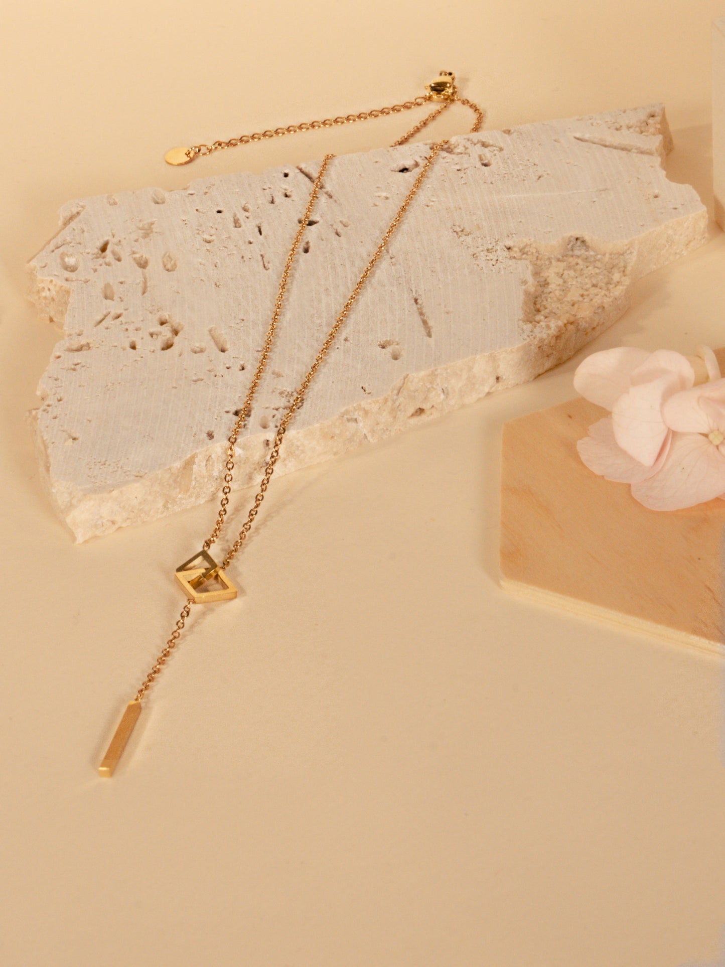 Lali square necklace