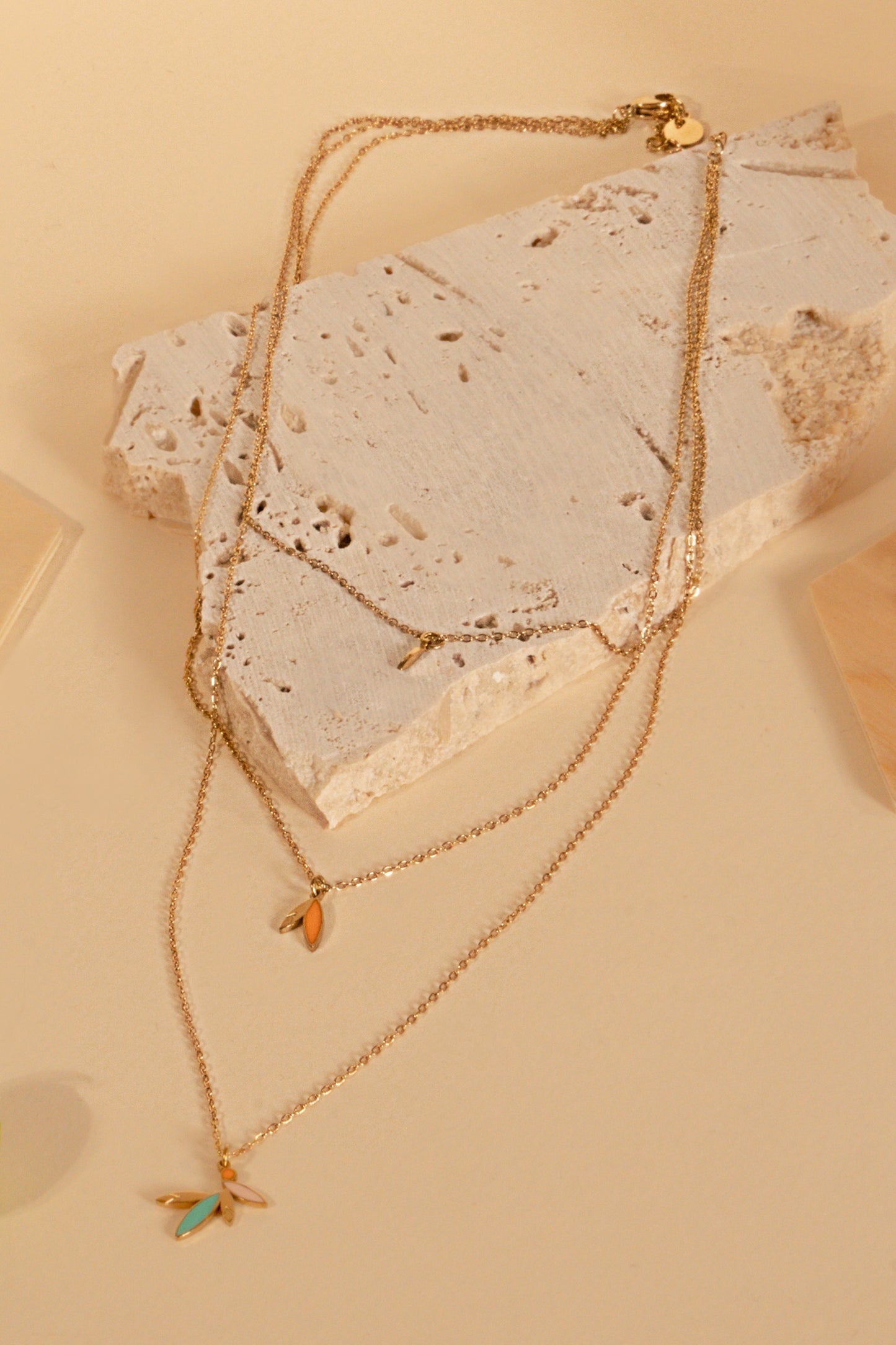 Triple Necklace leaves Iria 