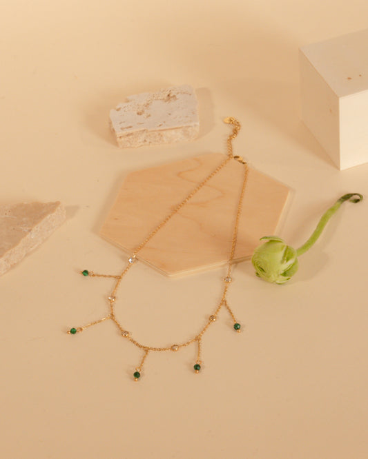Pearl necklace and Moa rhinestones